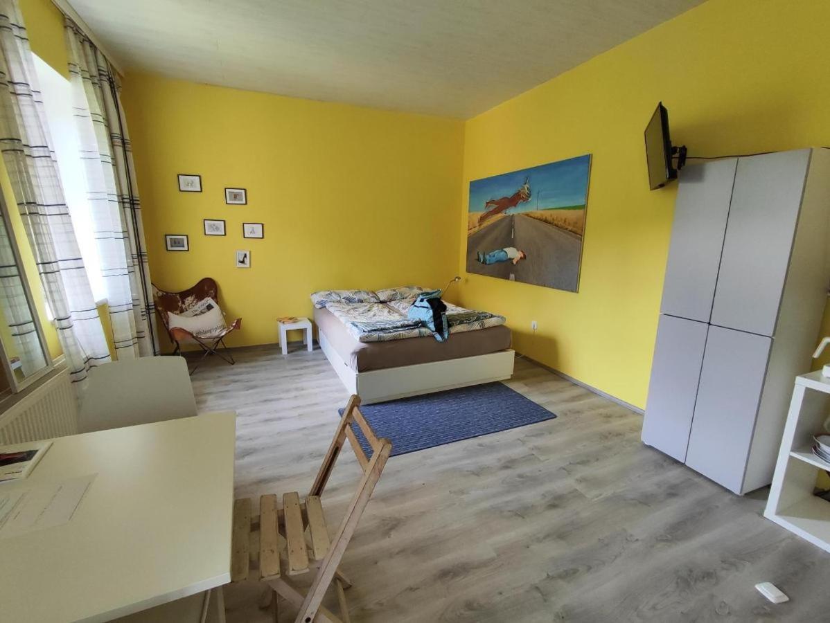 Apartamento Thegarden Bed&Bike Gmunden Exterior foto